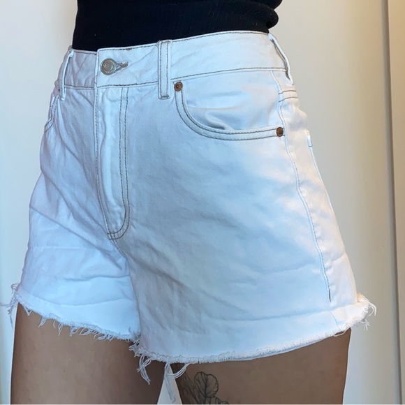 White Dynamite Denim Shorts - Picture 1 of 4